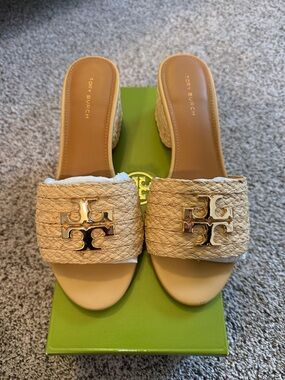 Tory Burch Everly Beige Raffia Slide Mules with Gold Logo